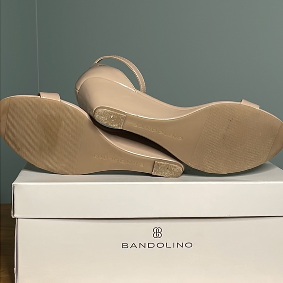 EUC Nude Bandolino Dress Shoes - Picture 3 of 4